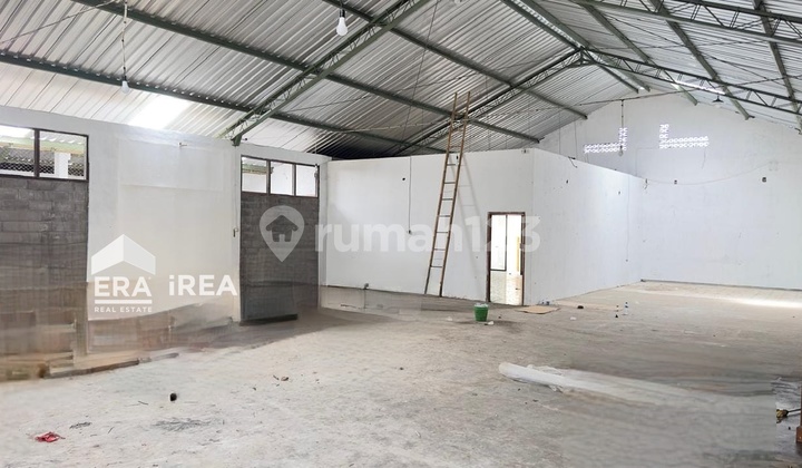 Cheap Warehouse for Rent in Solo Near Goro Assalam