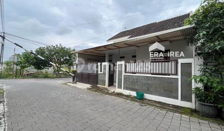 Rumah Bagus Modern Dekat Solo Baki Dekat Masjid Al Aqso