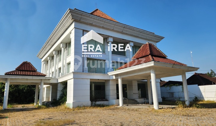 Disewakan Gedung di Solo Area Alun Alun Kidul Siap Pakai