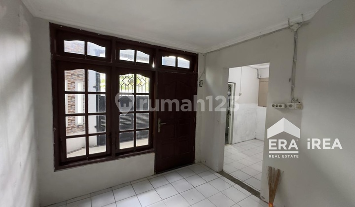Rumah Hook Murah di Solo Jebres Dekat Kampus Ukh 2