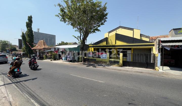 Business Space for Rent in Solo Near Sheikh Zayed Mosque