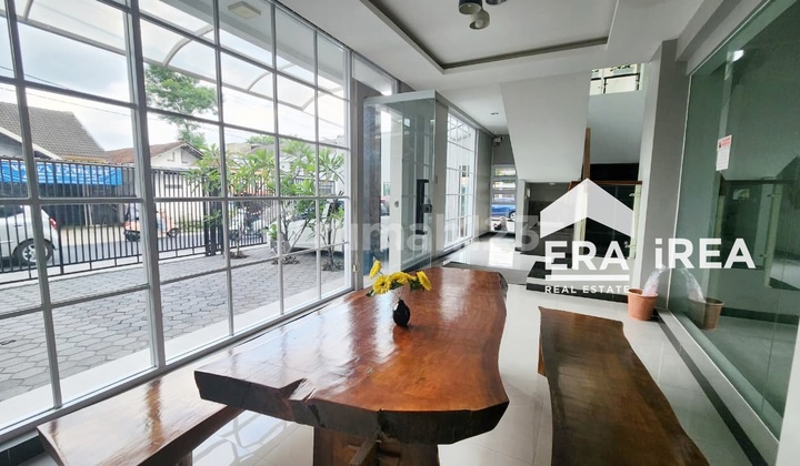 Kost Premium 2 Lantai Dekat Kampus UII Full Furnish