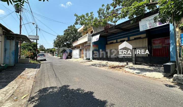 Affordable Commercial Space Near Sheikh Zayed Mosque in Solo Affordable Commercial Space Near Sheikh Zayed Mosque in Solo