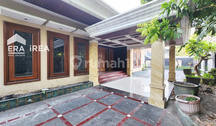 For Rent: House in Solo Mangkubumen Near Sriwedari Stadium For Rent: House in Solo Mangkubumen Near Sriwedari Stadium