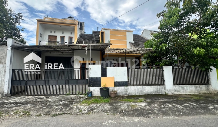 Rumah 2 Lantai Dijual di Solo Dekat Masjid Agung Madaniyah