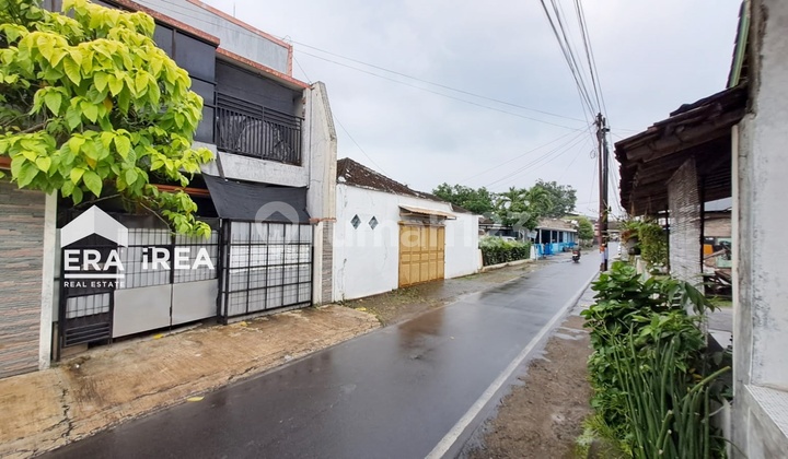2-Storey Boarding House for Sale in Solo Kartasura Near Superindo 2-Storey Boarding House for Sale in Solo Kartasura Near Superindo