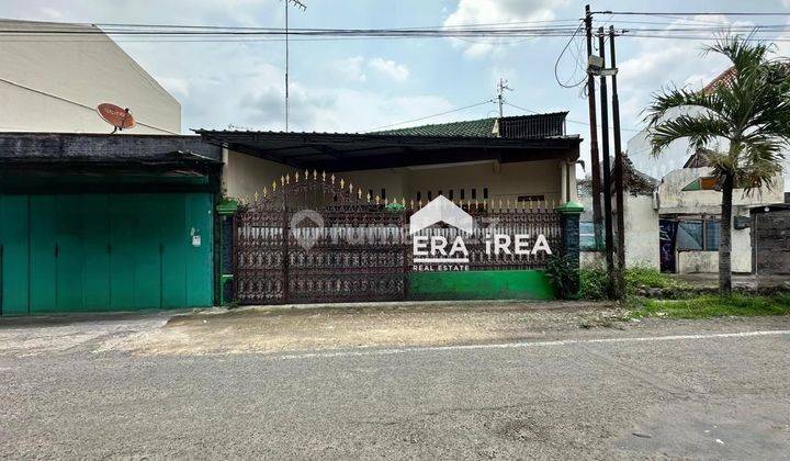 Rumah Disewakan di Karanganyar Dekat Stadion Manahan 1