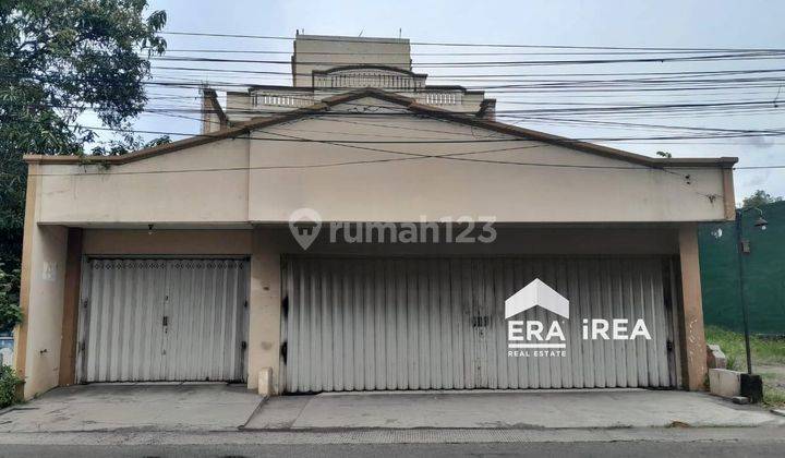 Rumah 4 Lantai Dijual di Karanganyar Dekat Alun Alun 1