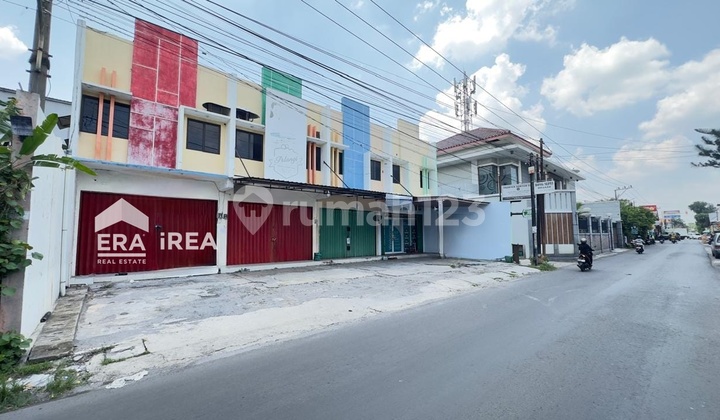 Cheap 2-Story Shop House in Colomadu Solo Near Manahan Stadium