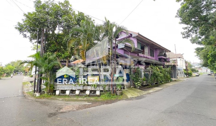 Rumah 2 Lantai di Solo Kota Dekat Pasar Kembang 2