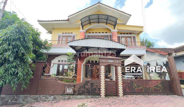 Dijual Rumah Mewah 2 Lantai di Solo Jebres 1