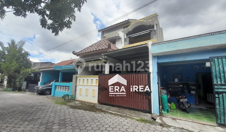 Dijual Rumah Murah 2 Lantai Dekat Kampus UNS Solo Dijual Rumah Murah 2 Lantai Dekat Kampus UNS Solo