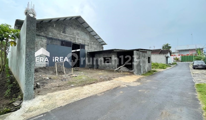 Warehouse for Sale in Solo Industrial Area, Ready to Use Terrace. Warehouse for Sale in Solo Industrial Area, Ready to Use Terrace.