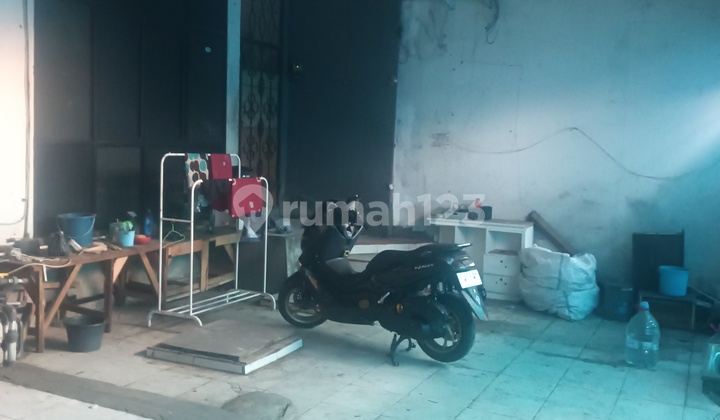 Attached Shop for Rent, Cengkareng, West Jakarta, Size 10x20 2