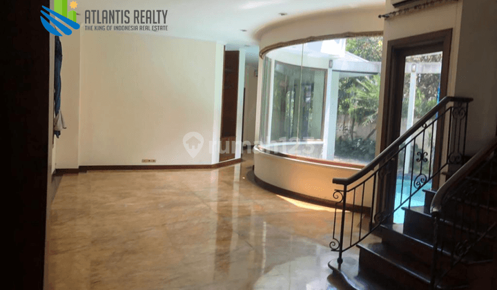Disewakan Rumah Mewah Kawasan Elite Kuningan Jakarta Selatan  6
