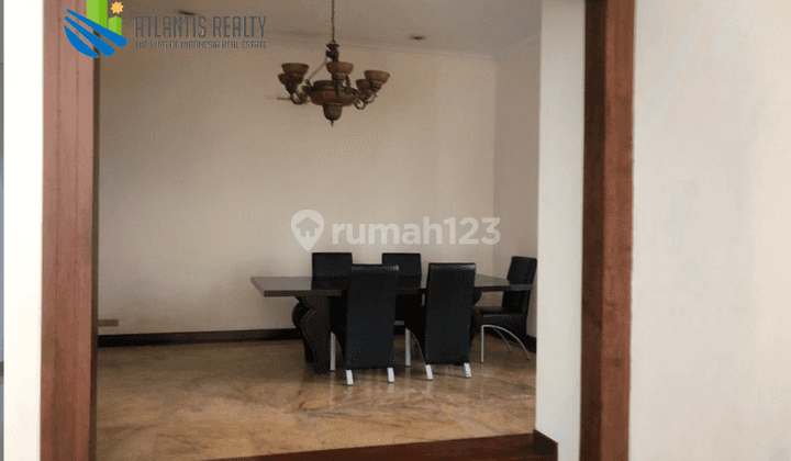 Disewakan Rumah Mewah Kawasan Elite Kuningan Jakarta Selatan  5