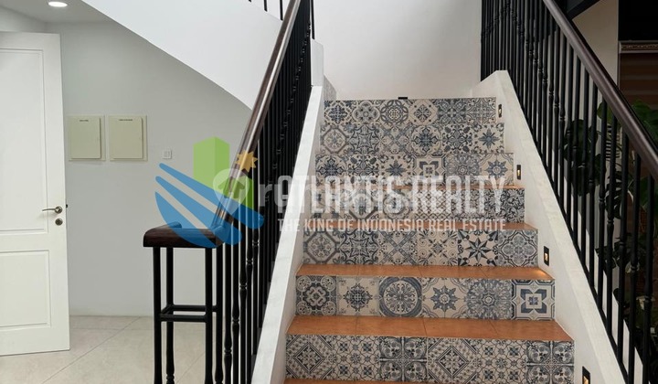 For Sale Luxury House in Menteng, Central Jakarta 2