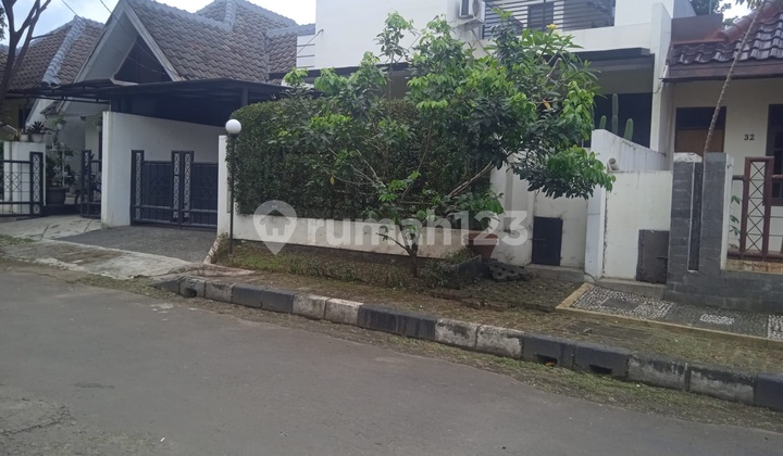 Rumah Bagus 1 lantai dengan Atap Deck di Bogor , Lingkungan Bagus dan Asri dalam Perumahan 1