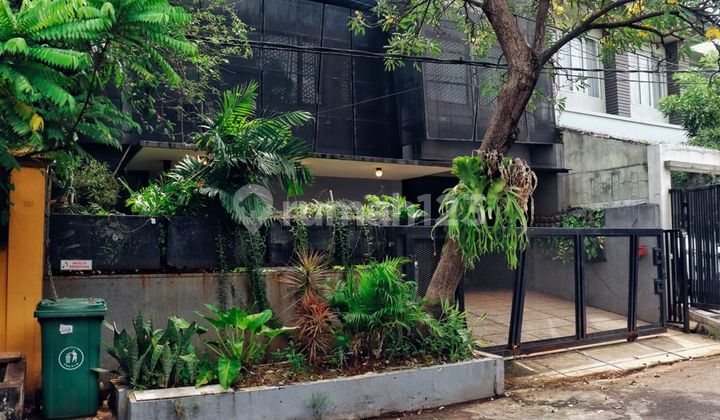 Rumah Cantik 2 lantai design by Andra Matin di Kayu Putih, Jual Cepat, Harga The Best 