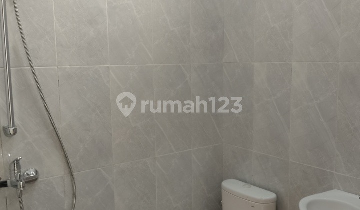 Brand New Elegant 3-Story House in Pulomas, Beautiful Environment, The Best Price 2