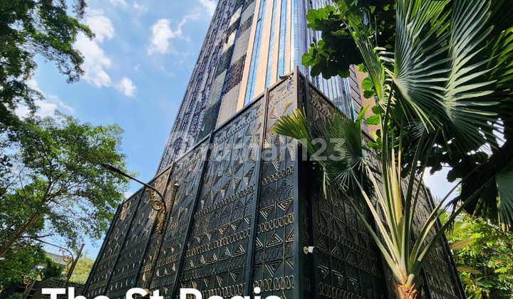 4 Bedroom Apartment Semi Furnished Nice