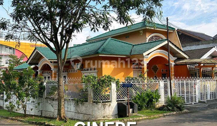 2-Story Hook House in Cinere Near Toll Road, SHM, Cool