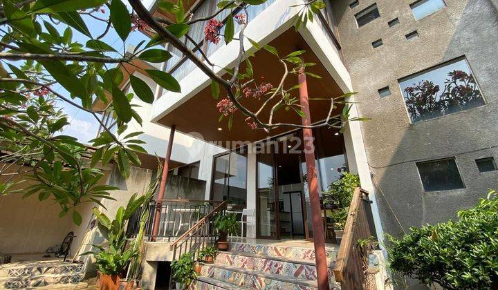 Rumah Mewah Modern Di Kemang Ampera 3 Lantai Shm Bagus Siap Huni  1