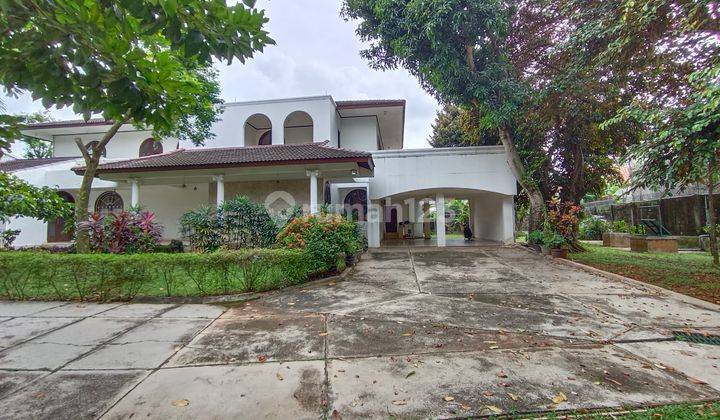 Rumah 2 Lantai Nuansa Villa di Kemang Timur, Jakarta Selatan 1