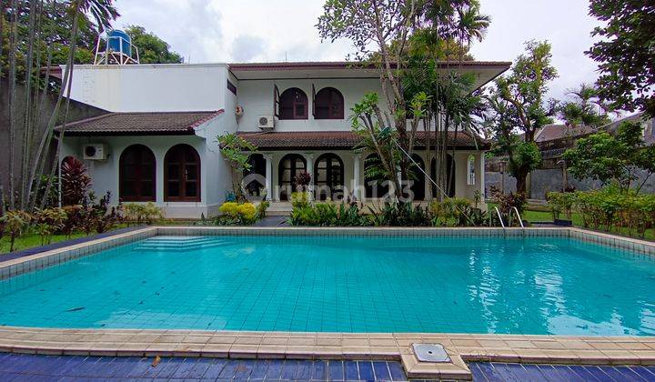 Rumah 2 Lantai Nuansa Villa di Kemang Timur, Jakarta Selatan 2