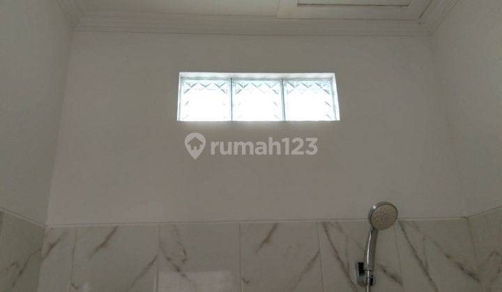 Rumah 3 lantai siap Huni di Menteng, Jakarta Pusat