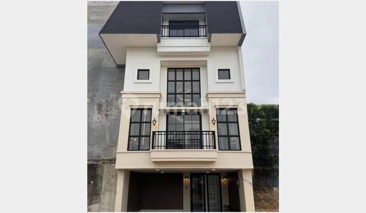 Townhouse Mewah Untuk Startegis Untuk Waktu Anda Yang Berharga @mampang Prapatan. Jakarta Selatan