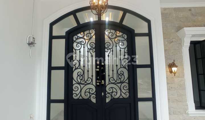 Rumah klasik kualitas tinggi di Tanah Baru, depok 2