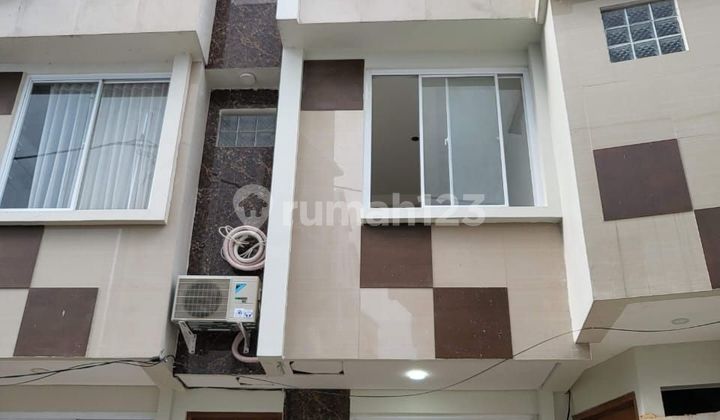 Aparthouse Cipete, 3lantai Brandnew 1
