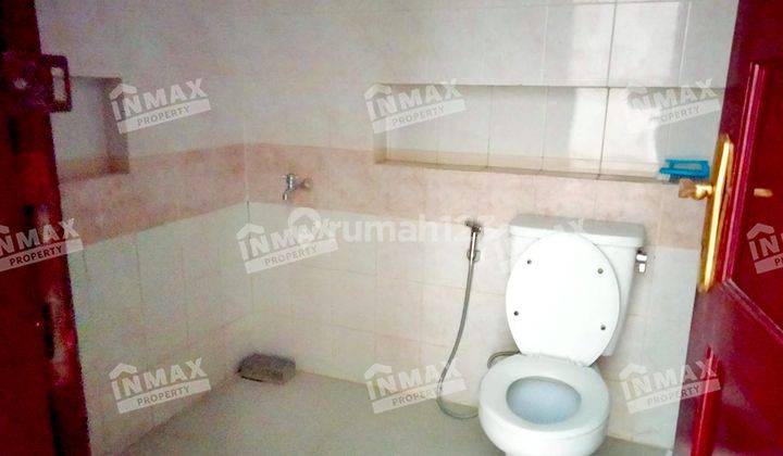 Rumah Luas Terawat Daerah Araya Plus Kitchen Set Dan Water Heater 2