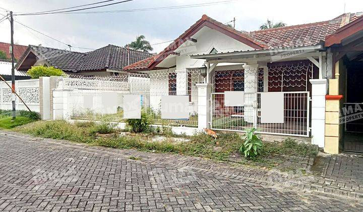 Rumah Luas Terawat di Daerah Araya Malang, Daerah Aman Dan Tenang 1