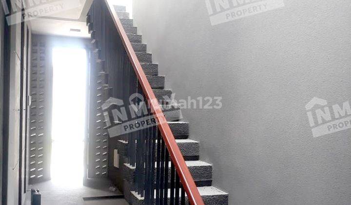 Rumah 2 Lantai Semi Furnished di Junrejo Batu, Dekat Jatim Park 3 2