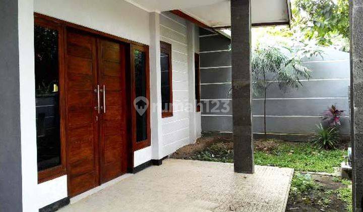 Rumah 2 Lantai Daerah Araya Malang, Row Jalan Lebar Dekat Binus 2