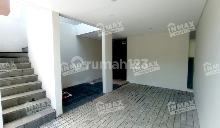 Rumah Minimalis 3 Lantai Full Furnished Siap Huni Daerah Tidar 2