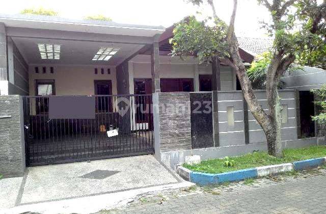 Rumah 2 Lantai Daerah Araya Malang, Row Jalan Lebar Dekat Binus 1