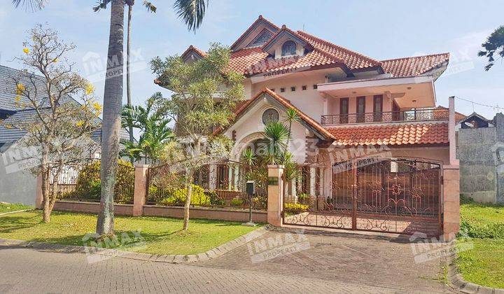 Rumah Mewah Dan Elit 2 Lantai Furnished di Daerah Araya Malang 1