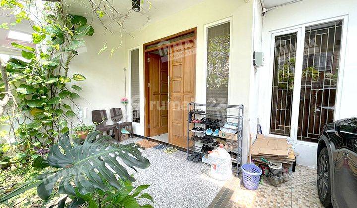 Rumah Minimalis 2 Lantai Daerah Araya Malang, Row Jalan Lebar 2