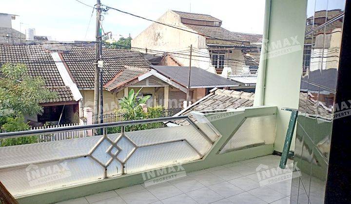 Rumah Siap Huni Luas 2 Lantai Daerah Araya Malang, Sangat Terawat 2