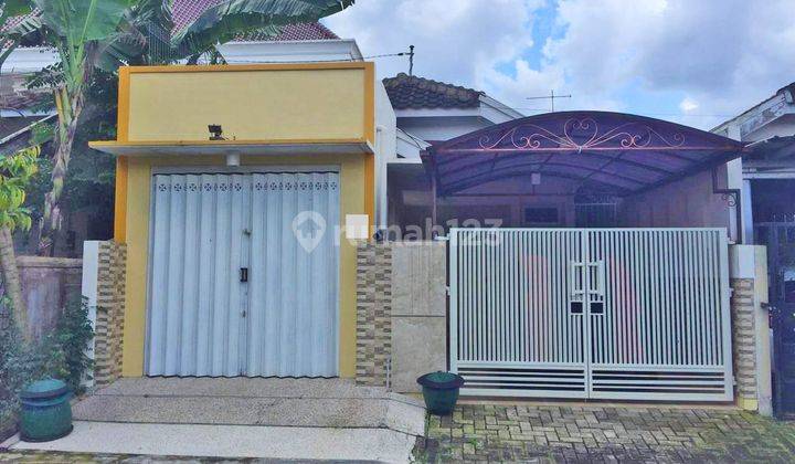 Rumah Minimalis di Araya Malang Dekat Plaza Araya Row Jalan Lebar 1