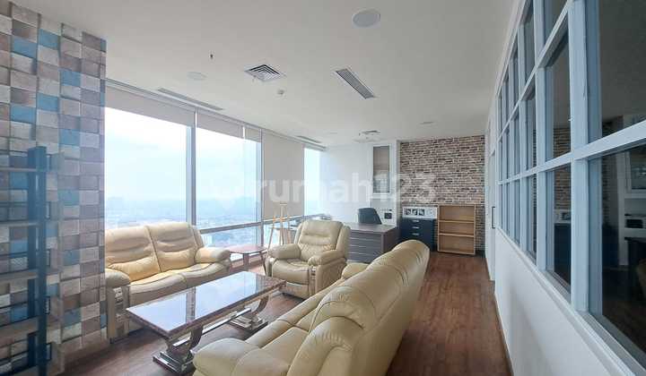 Disewakan Office Tower Di Soho Capital Luas 142 M2 Semi Furnish Di Tanjung Duren, Jakarta Barat Disewakan Office Tower Di Soho Capital Luas 142 M2 Semi Furnish Di Tanjung Duren, Jakarta Barat