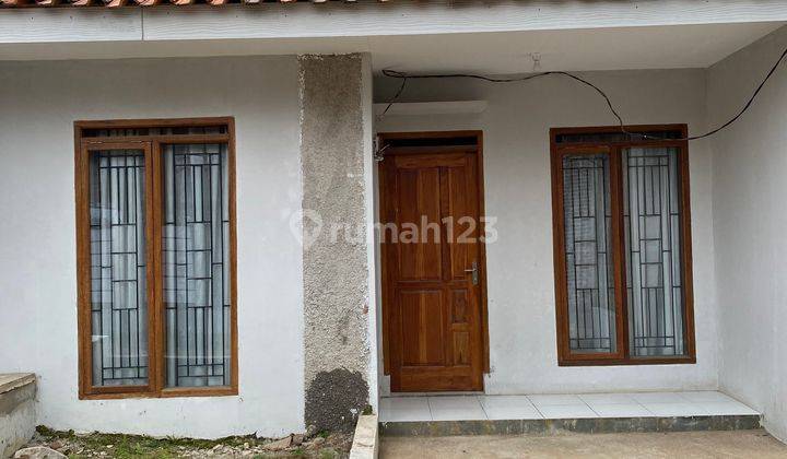 Rumah Minimalis Modern Dekat Pusat Kota Bandung 1