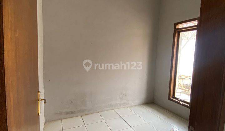 Jual Cepat Rumah Siap Huni Surat Lengkap Lok Strategis Jln Utama 7
