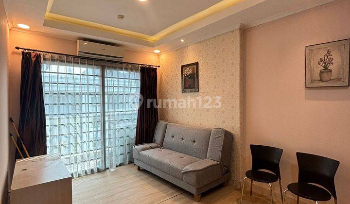 Apartemen MOI Furnished Cakep. Lantai Tinggi 1