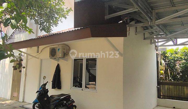 Disewakan rumah besar 700 meter di daerah Otista Jakarta Timur 2