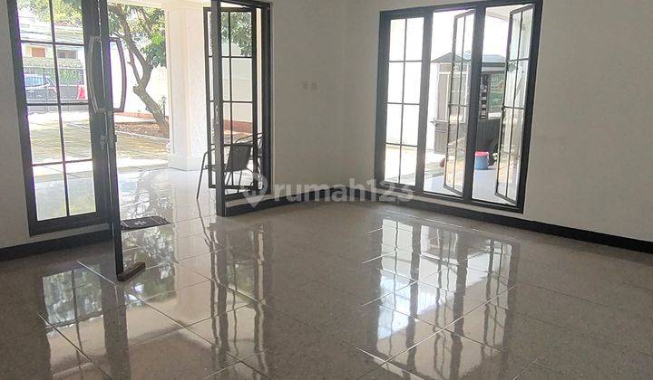 Disewakan rumah besar 700 meter di daerah Otista Jakarta Timur 13