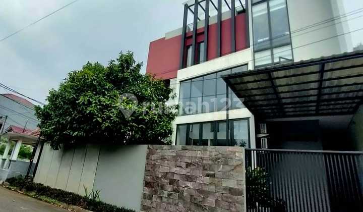 Rumah Pulo Nangka Bangunan Modern